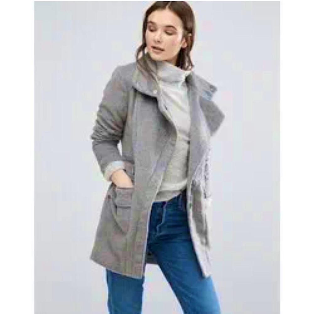 Women's Gray Coat